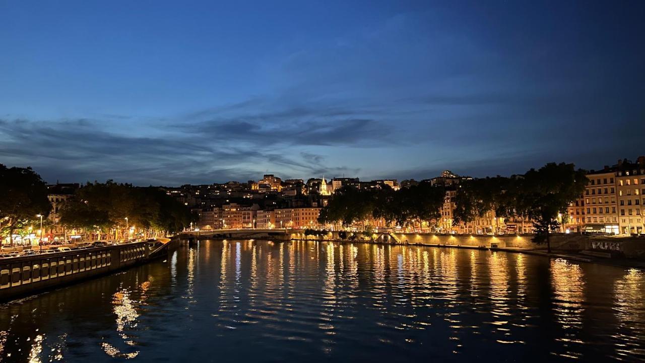 Berges du Rhône/ Chambre avec balcon Lyon Exterior foto